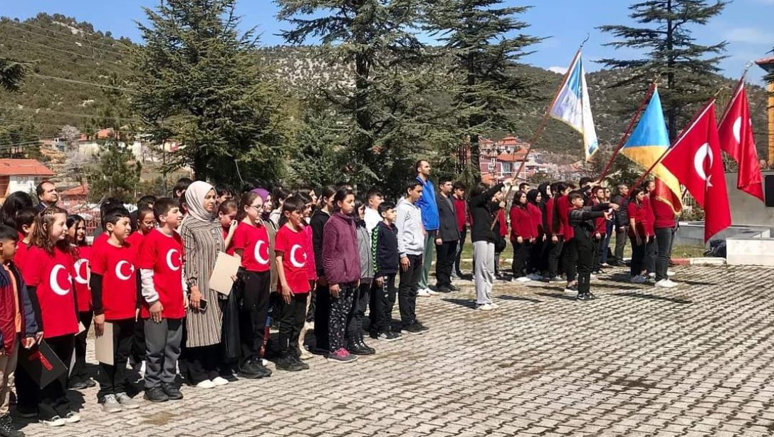 18 Mart Şehitleri Anma Günü ve Çanakkale Deniz Zaferi'nin 109. Yıl Dönümü Programı Gerçekleştirildi